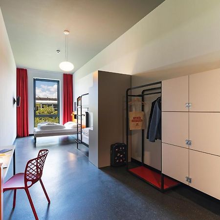 Meininger Hotel Geneve Centre Charmilles Екстер'єр фото
